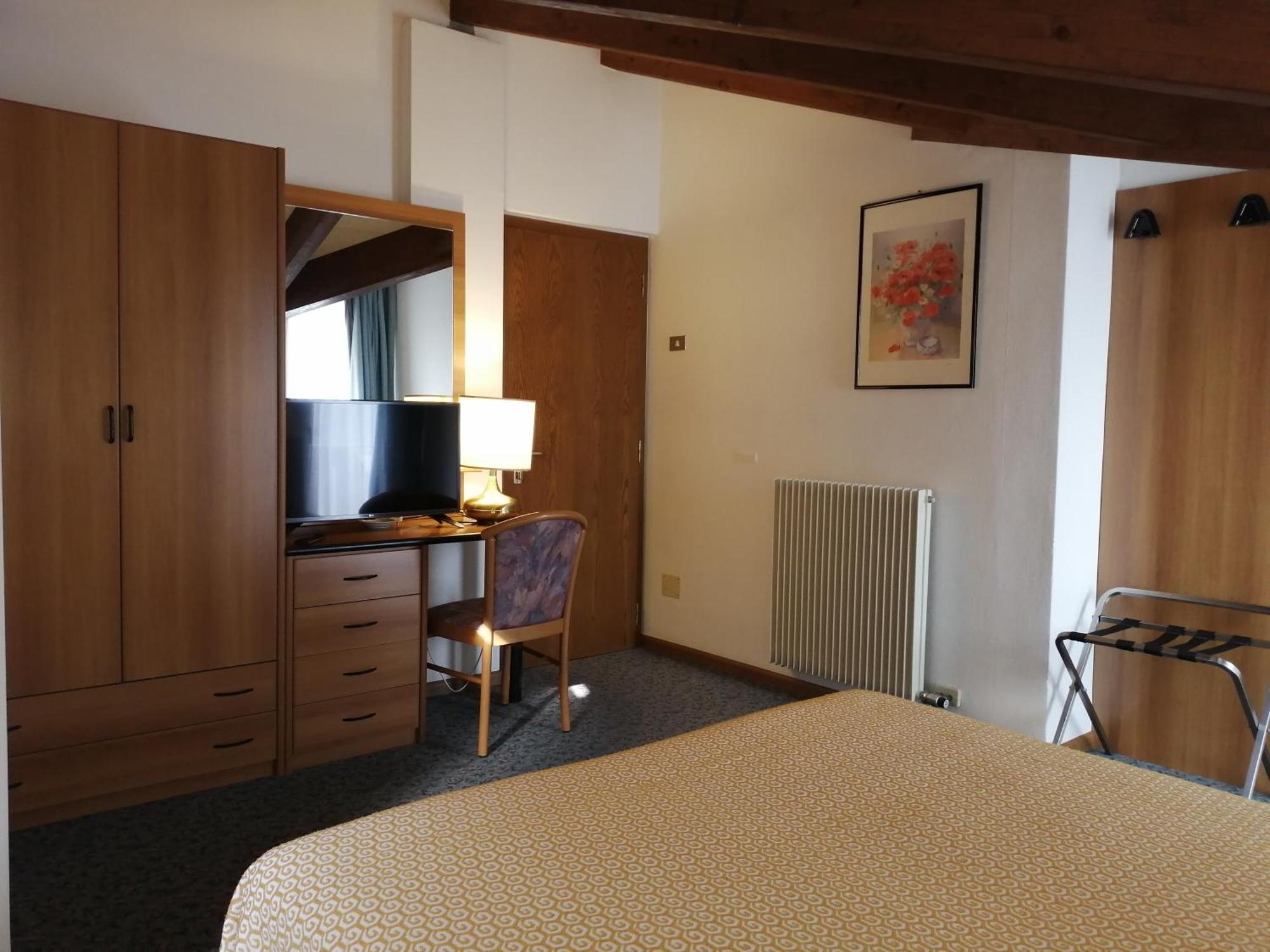 Albergo Stella Alpina Molveno Exterior foto