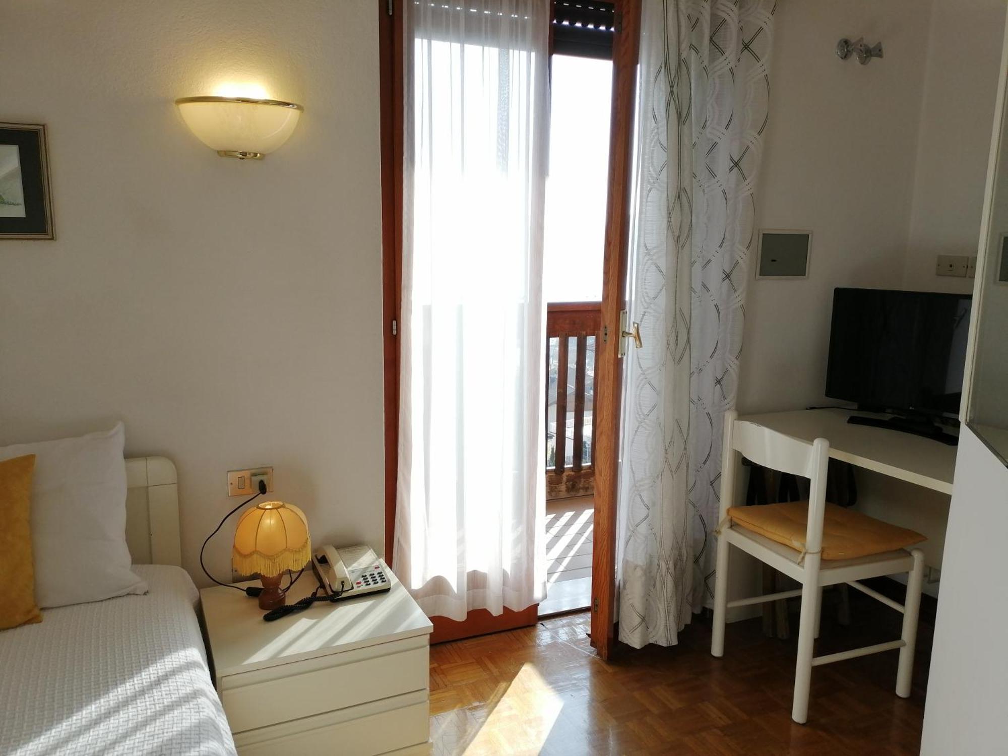 Albergo Stella Alpina Molveno Exterior foto