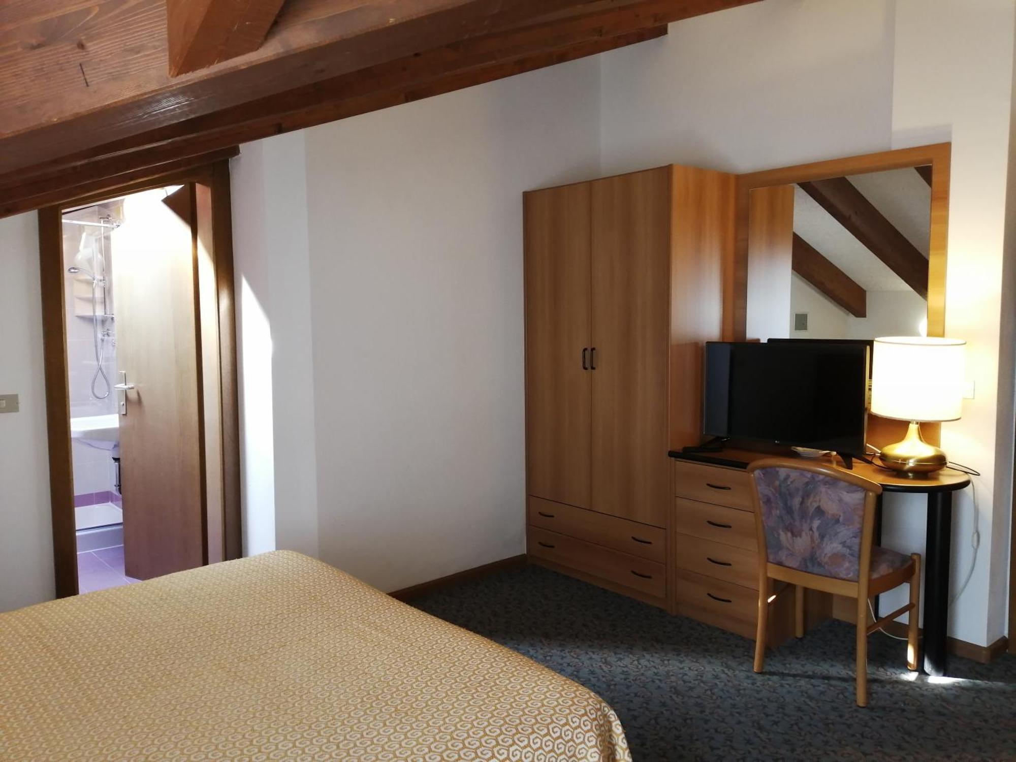 Albergo Stella Alpina Molveno Exterior foto