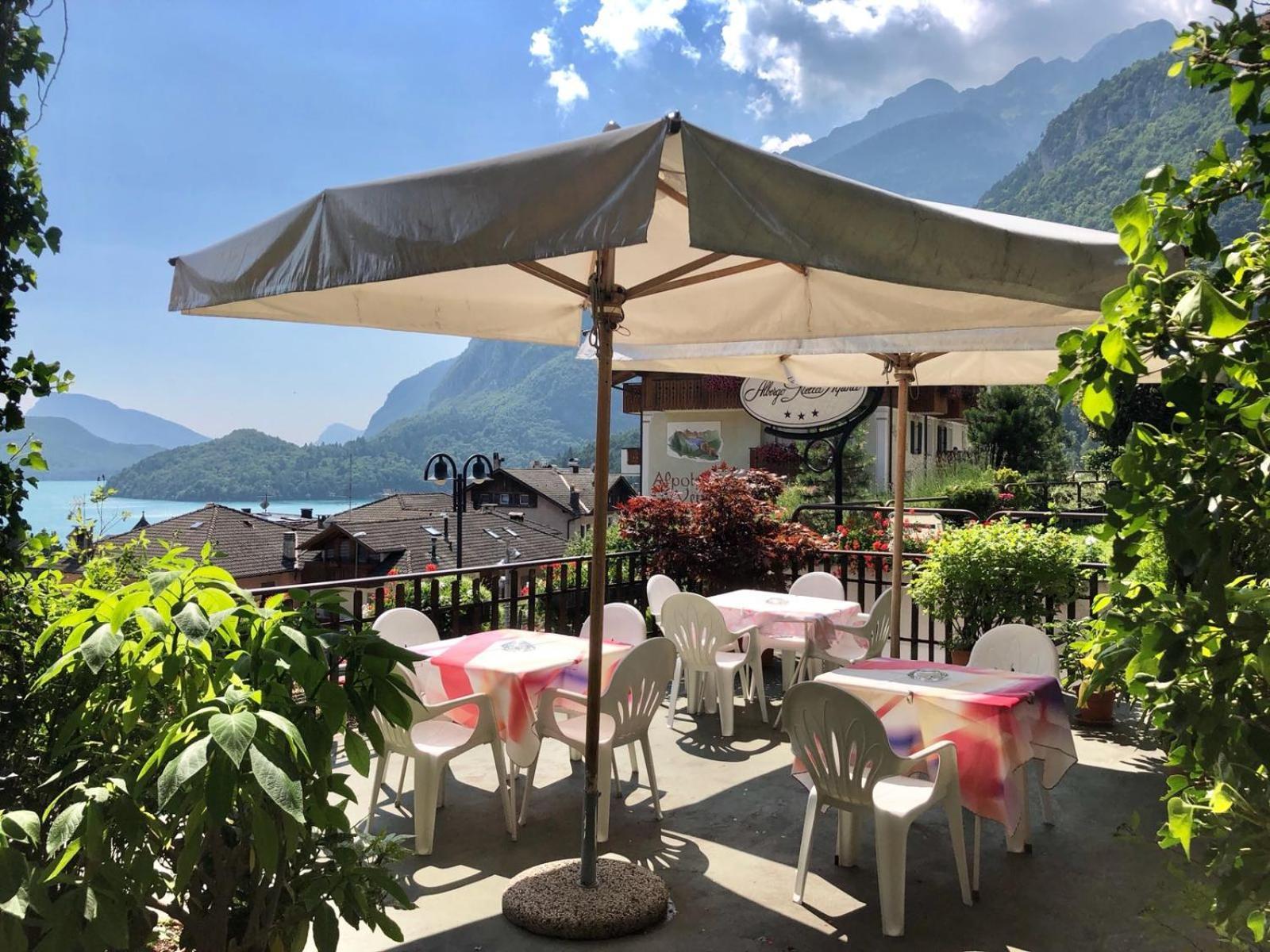 Albergo Stella Alpina Molveno Exterior foto