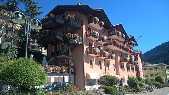 Albergo Stella Alpina Molveno Exterior foto